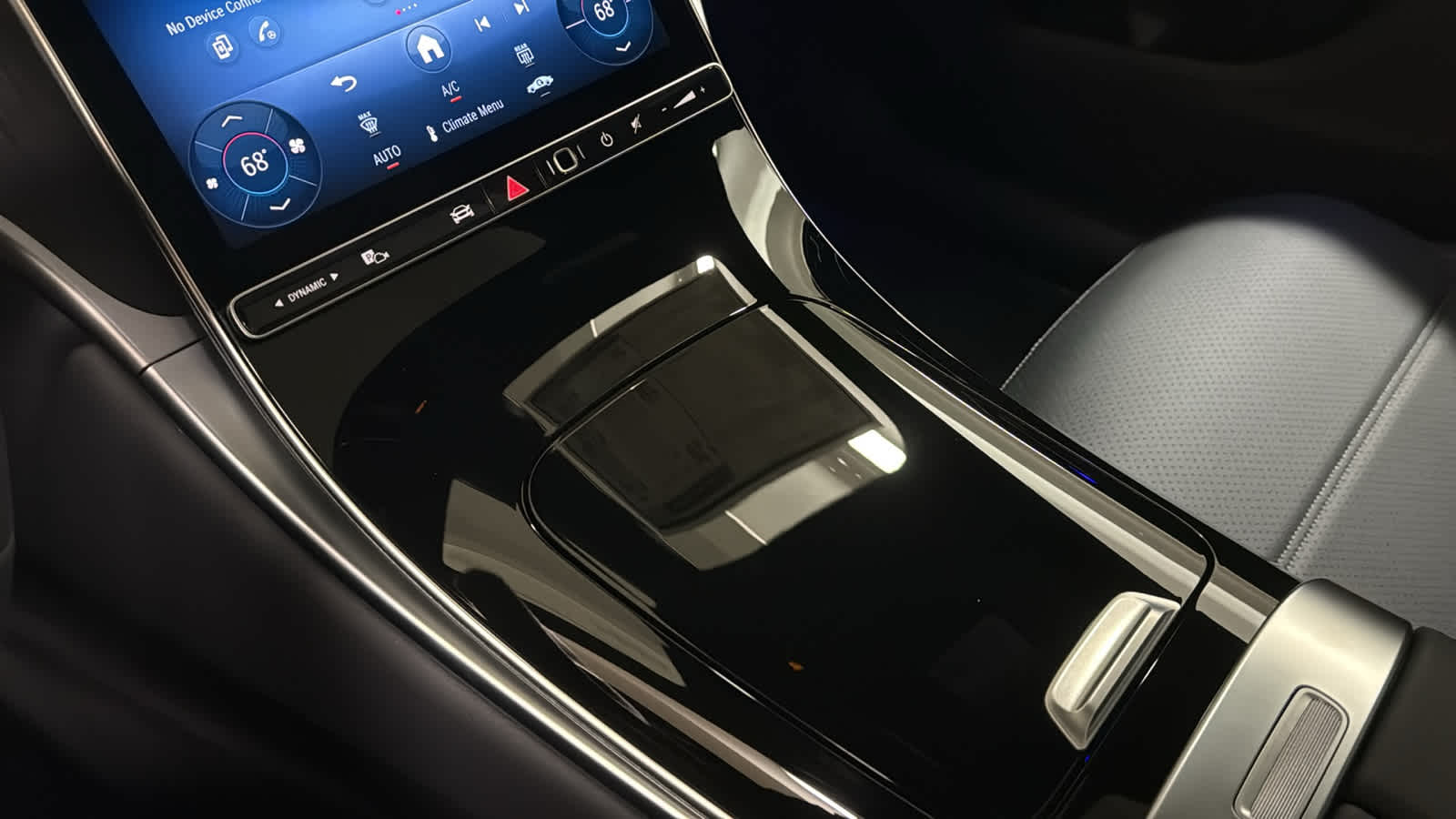 Thumbnail: 2026 Mercedes-Benz GLC - 24