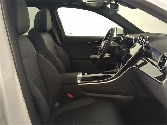 Thumbnail: 2026 Mercedes-Benz GLC - 23