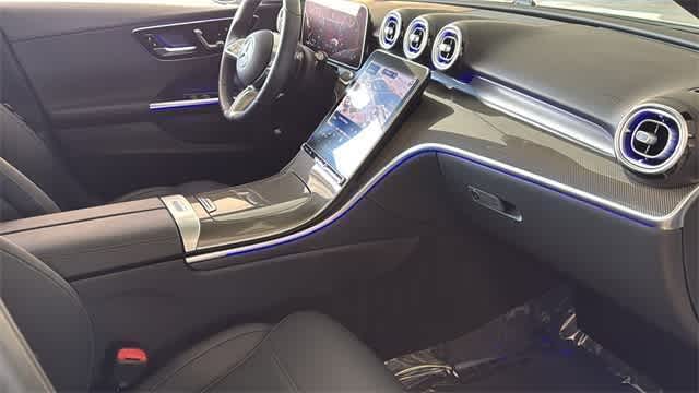 Thumbnail: 2025 Mercedes-Benz C-Class - 35