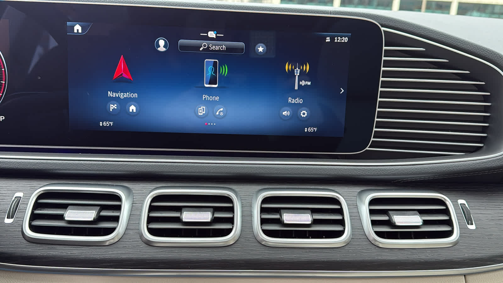 Thumbnail: 2026 Mercedes-Benz GLE - 22