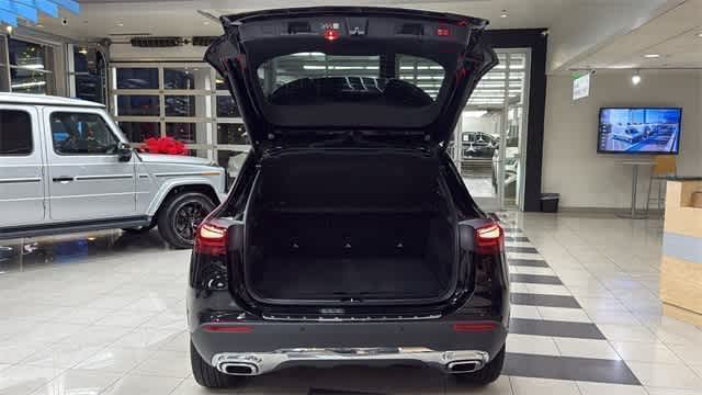 Thumbnail: 2025 Mercedes-Benz GLA - 25