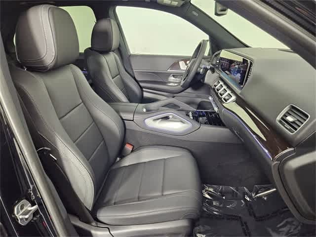 Thumbnail: 2025 Mercedes-Benz GLE - 49