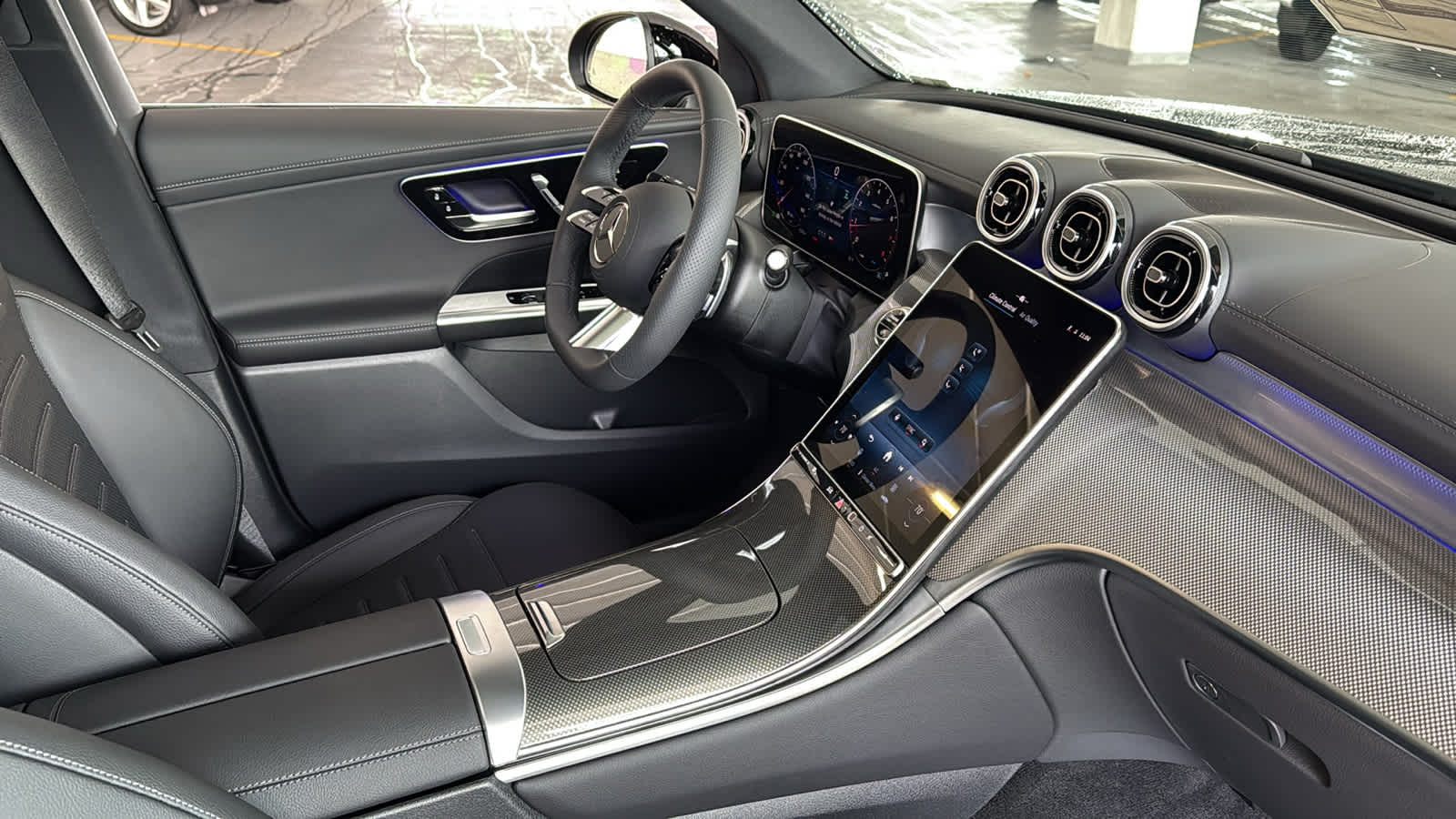 Thumbnail: 2026 Mercedes-Benz GLC - 34