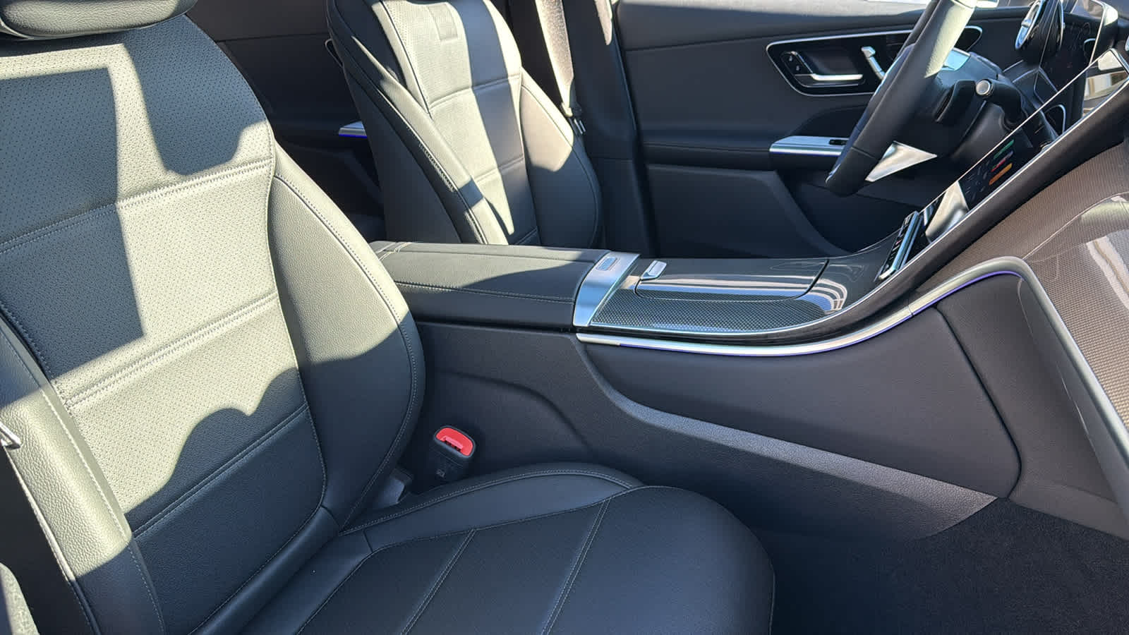 Thumbnail: 2026 Mercedes-Benz GLC - 35