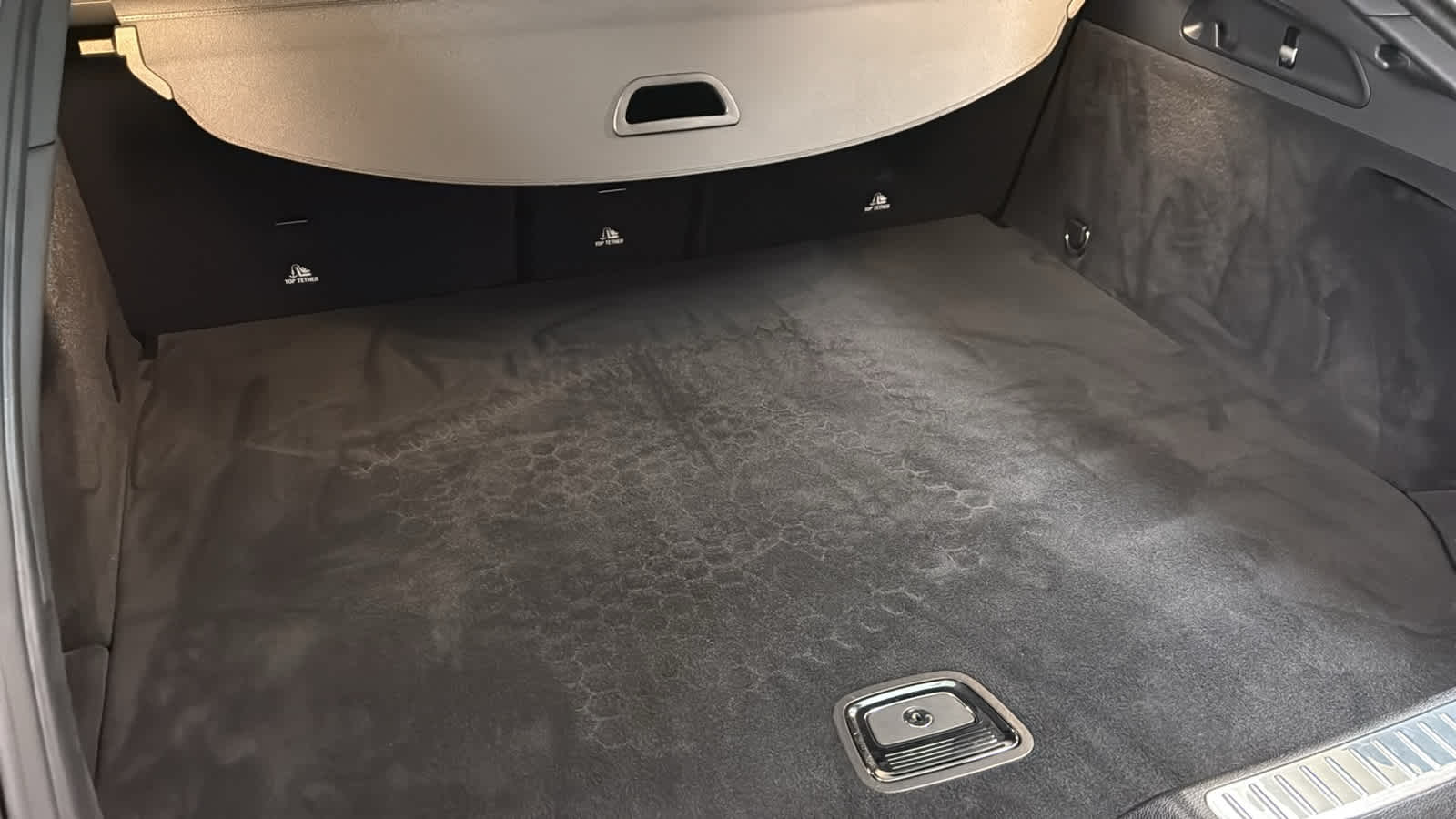 Thumbnail: 2023 Mercedes-Benz GLC - 33