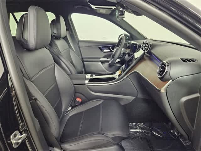 Thumbnail: 2025 Mercedes-Benz GLC - 21