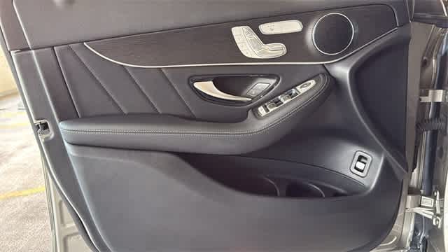 Thumbnail: 2022 Mercedes-Benz GLC - 13