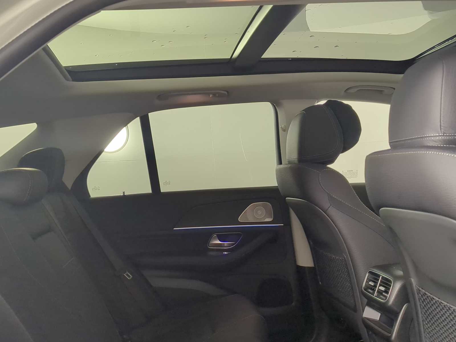 Thumbnail: 2026 Mercedes-Benz GLE - 22