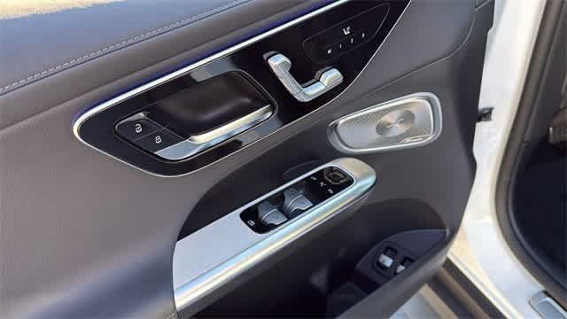 Thumbnail: 2025 Mercedes-Benz GLC - 15