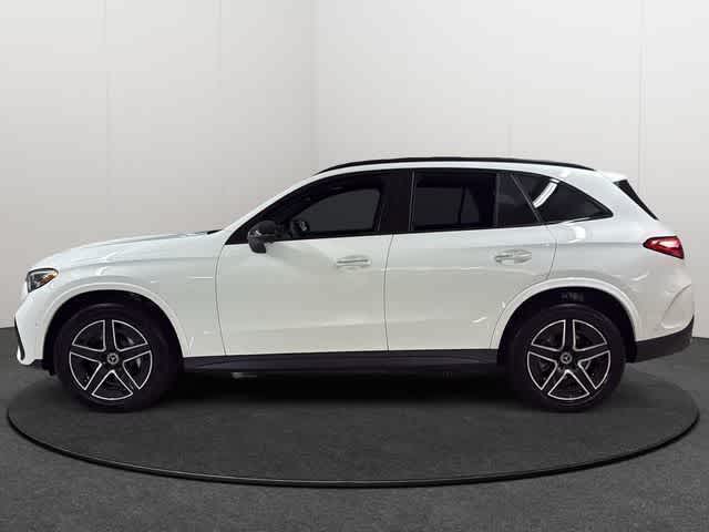 Thumbnail: 2026 Mercedes-Benz GLC - 3