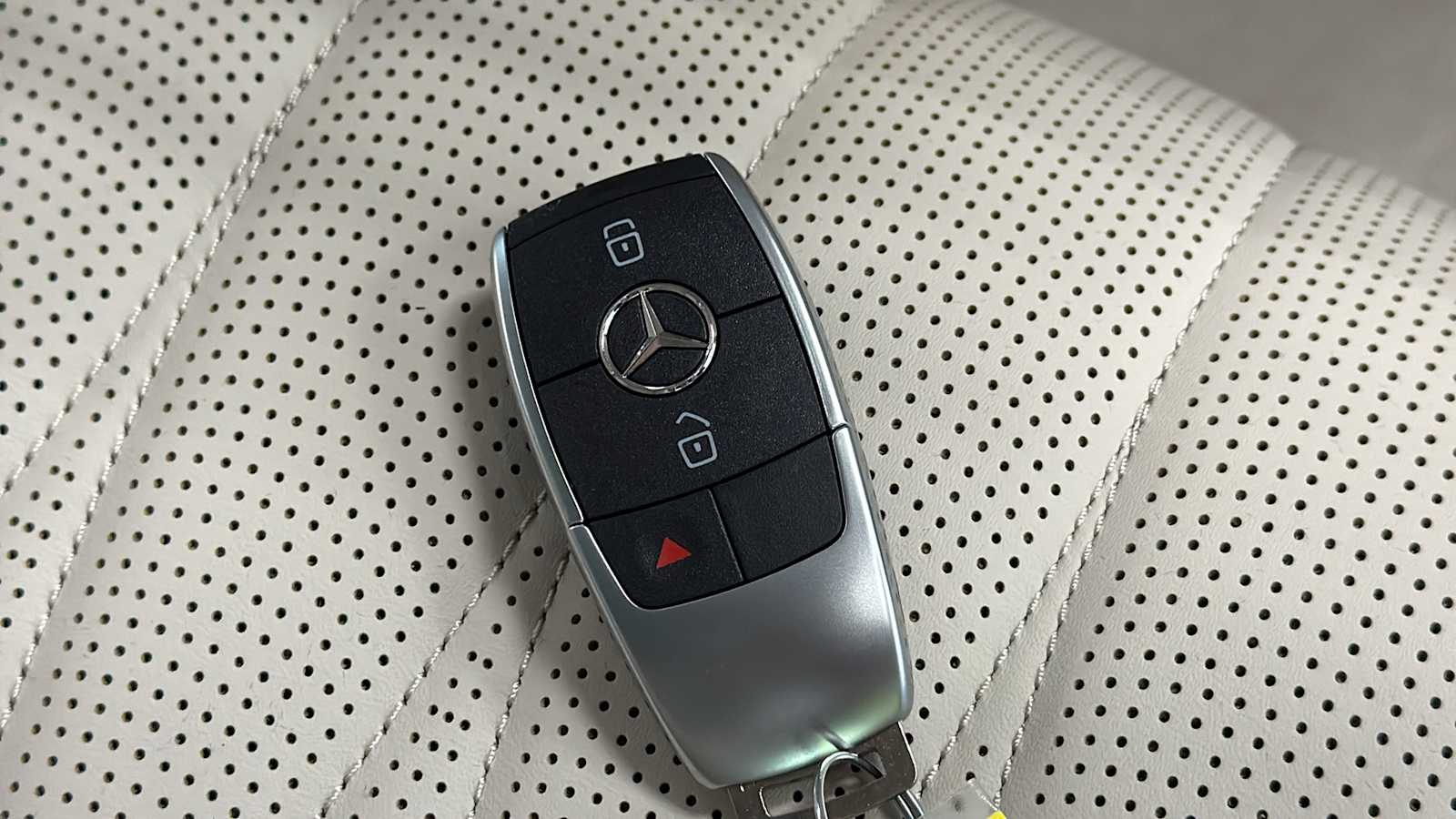 Thumbnail: 2026 Mercedes-Benz G-Class - 36