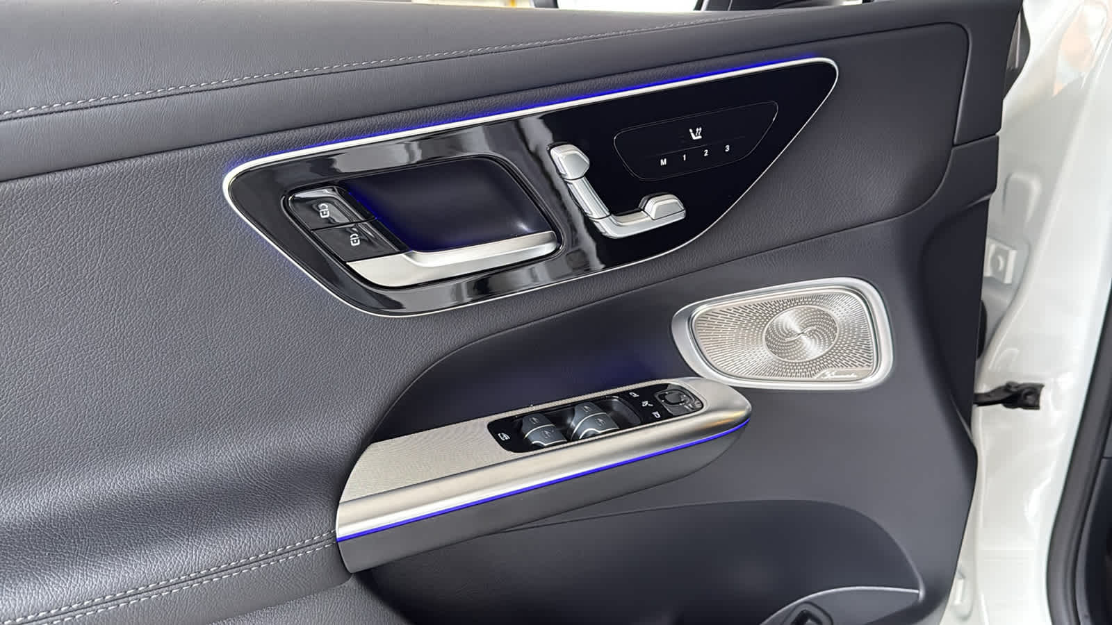 Thumbnail: 2026 Mercedes-Benz GLC - 14