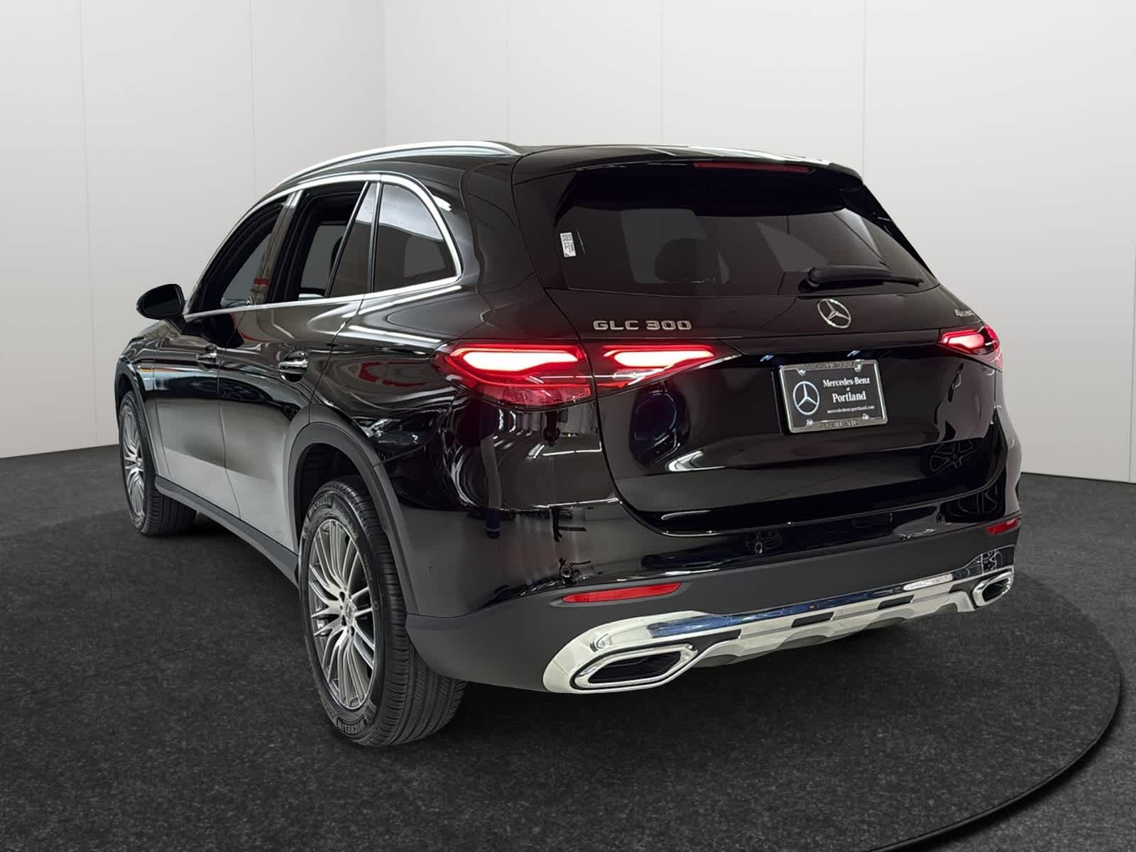 Thumbnail: 2026 Mercedes-Benz GLC - 6