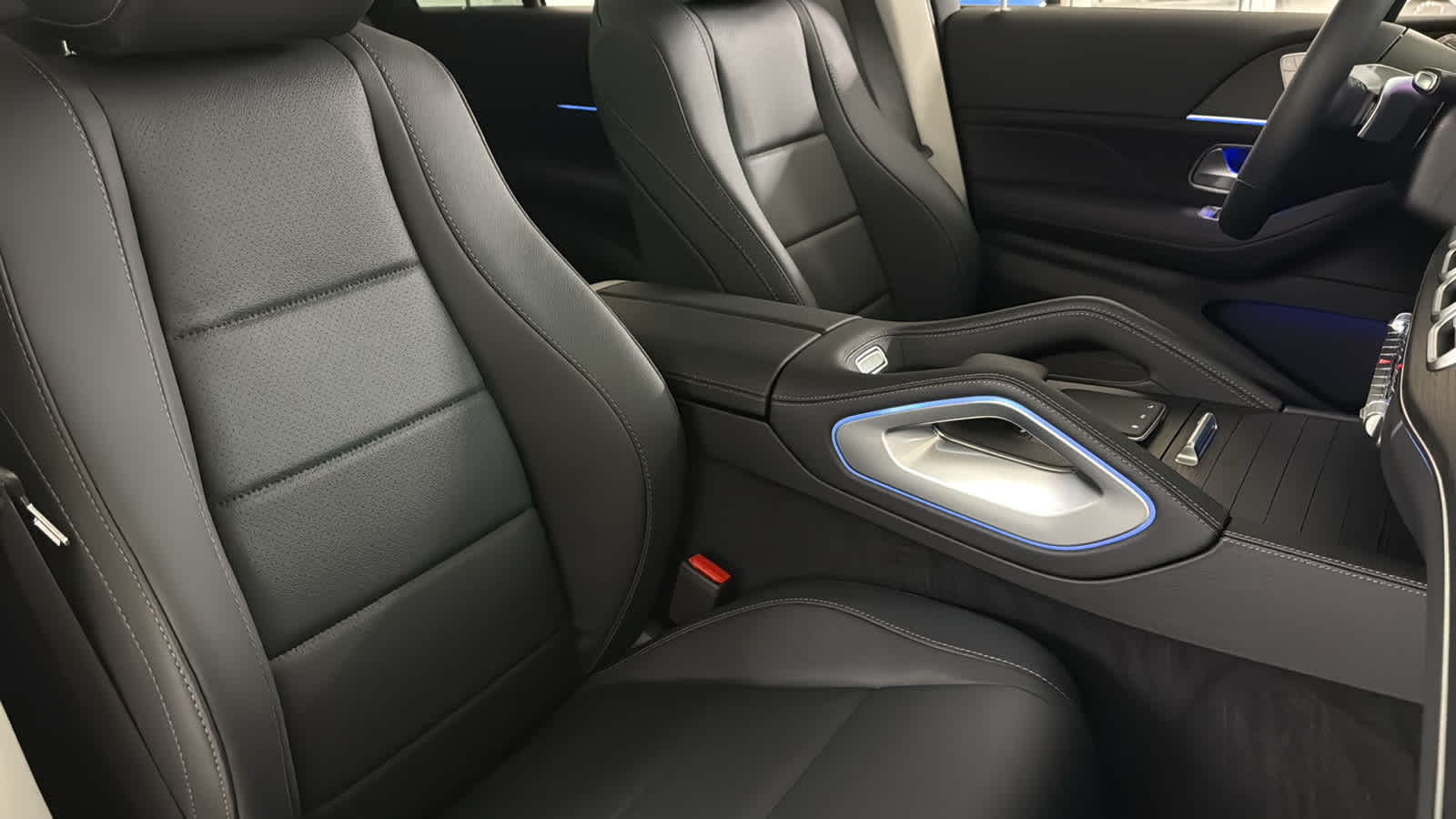 Thumbnail: 2026 Mercedes-Benz GLE - 35