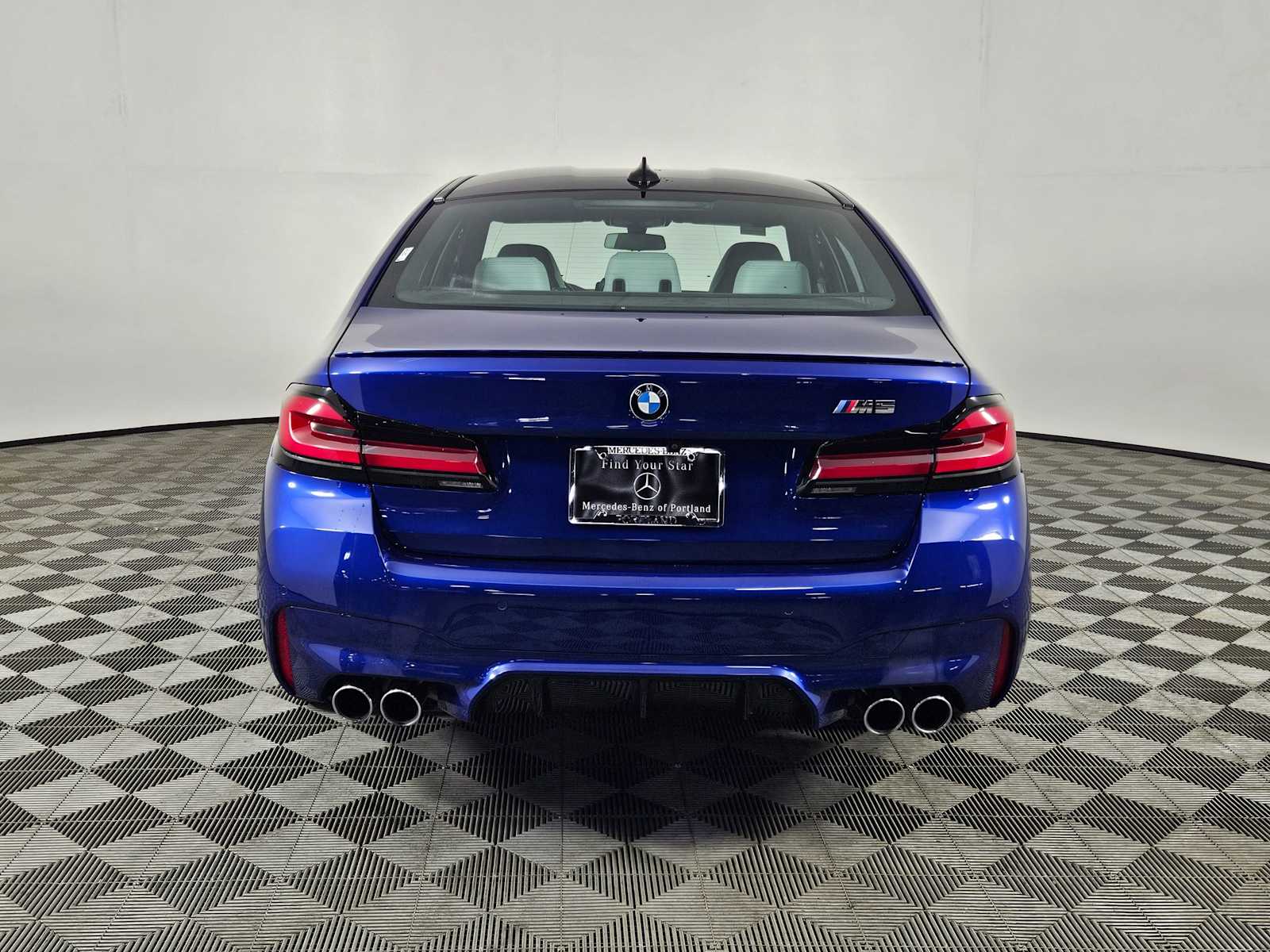 Thumbnail: 2021 BMW M5 - 4