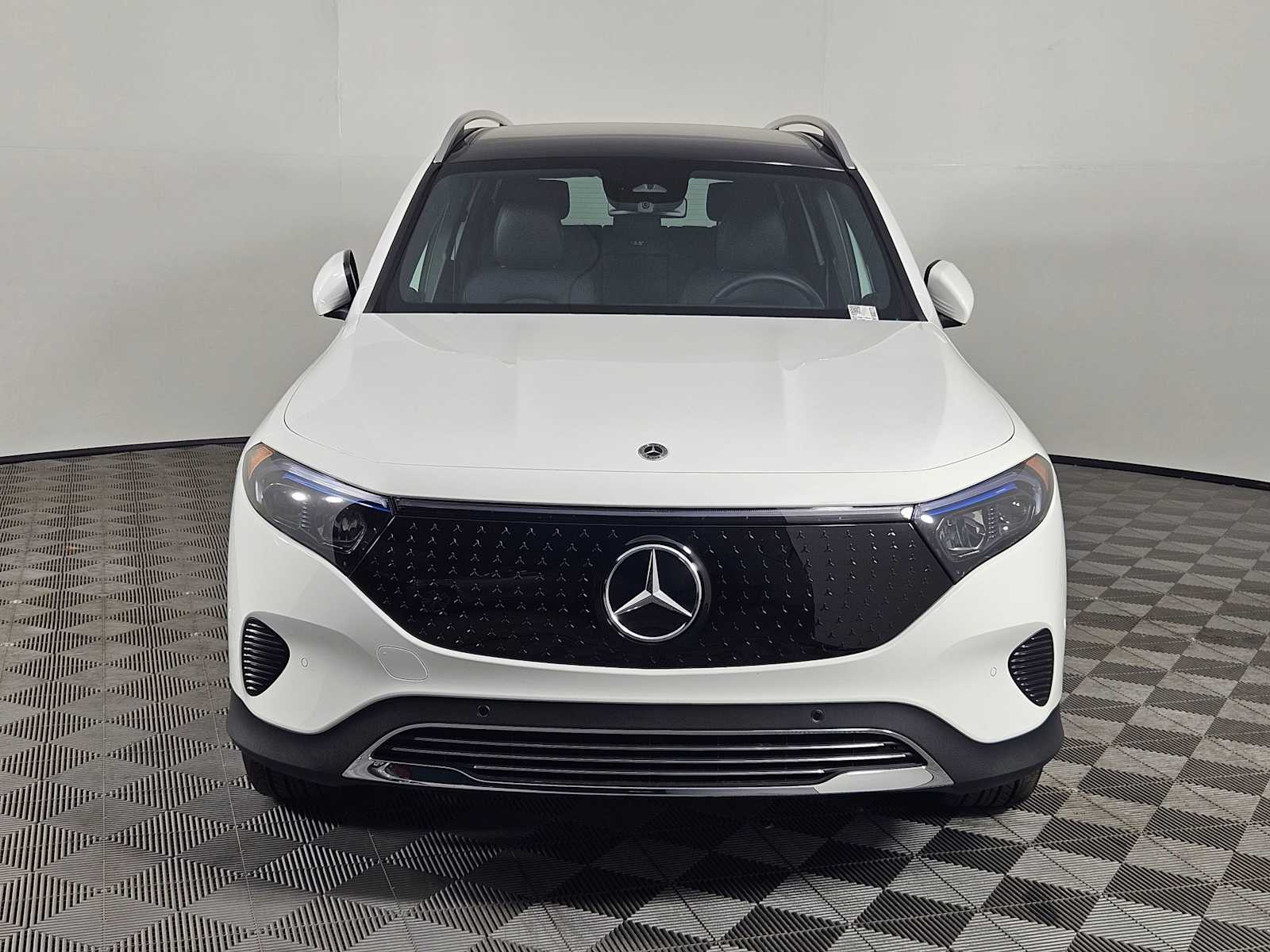 Thumbnail: 2024 Mercedes-Benz EQB - 8