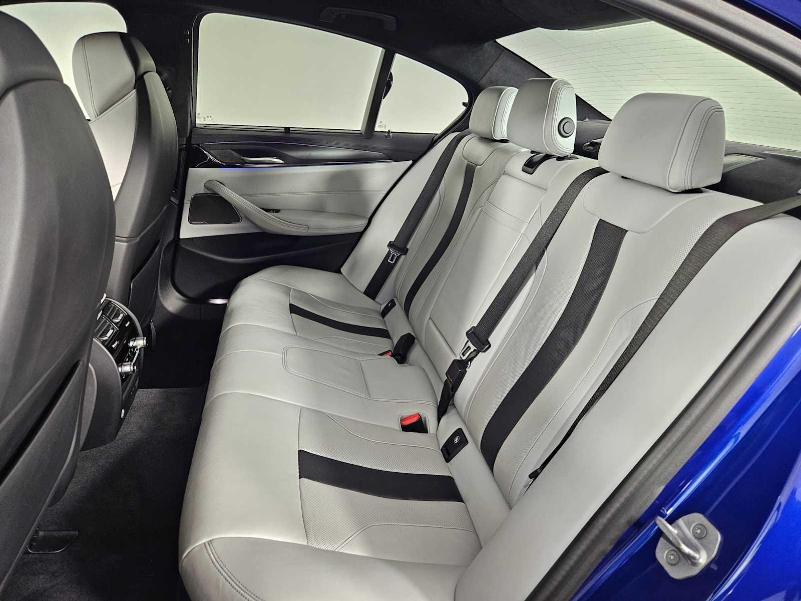 Thumbnail: 2021 BMW M5 - 19