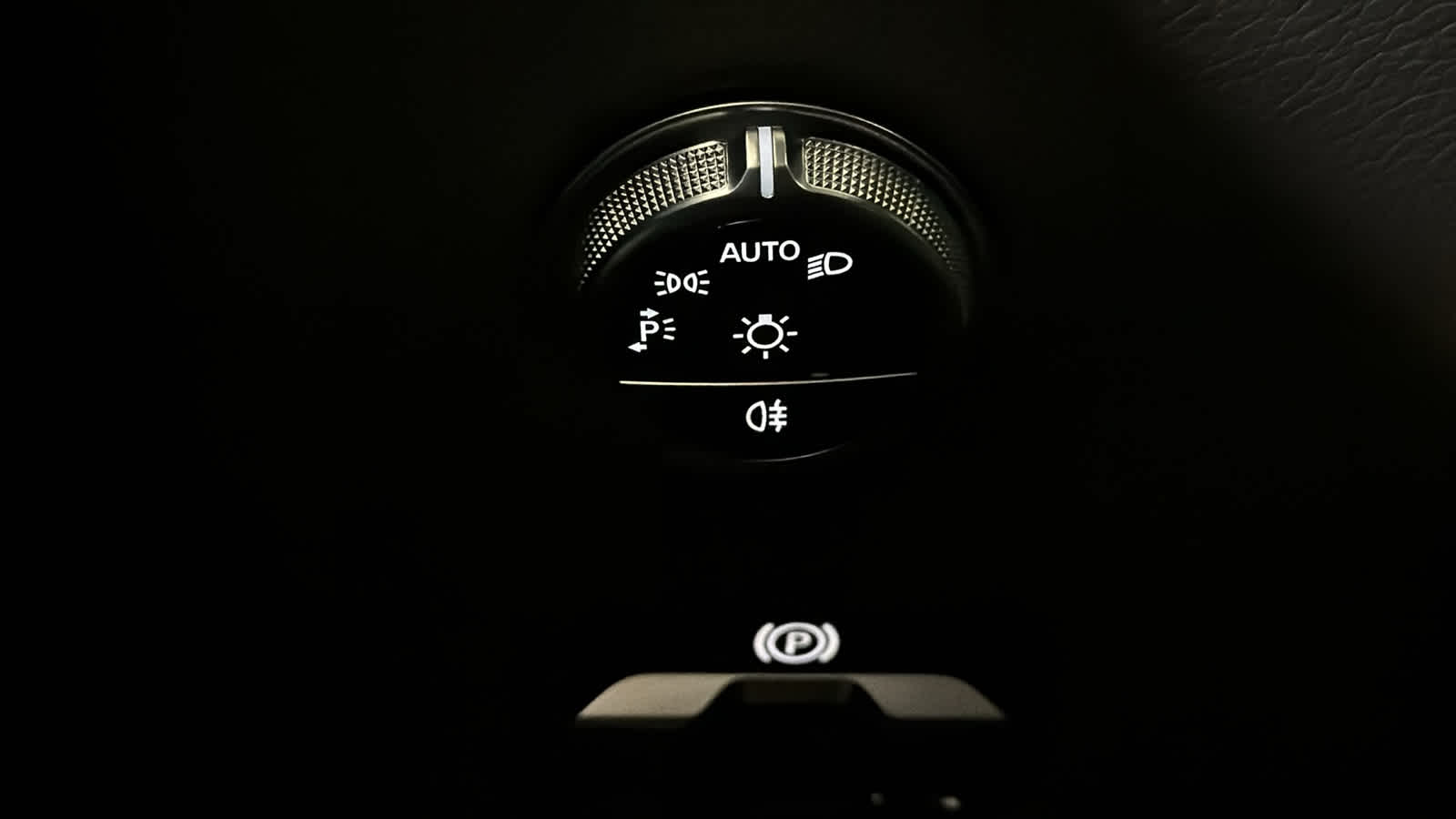 Thumbnail: 2026 Mercedes-Benz GLC - 19