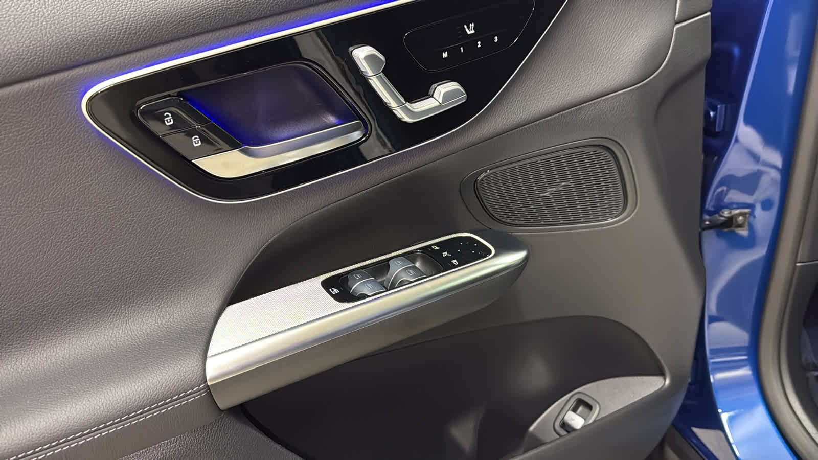 Thumbnail: 2026 Mercedes-Benz GLC - 17