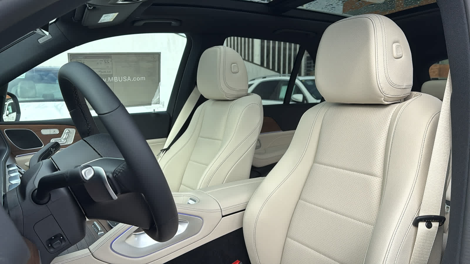 Thumbnail: 2026 Mercedes-Benz GLE - 26