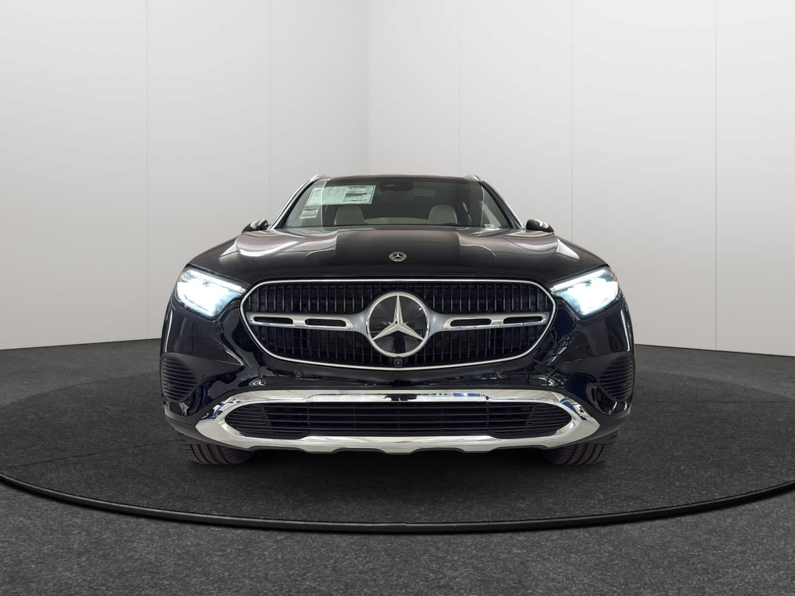 Thumbnail: 2026 Mercedes-Benz GLC - 2