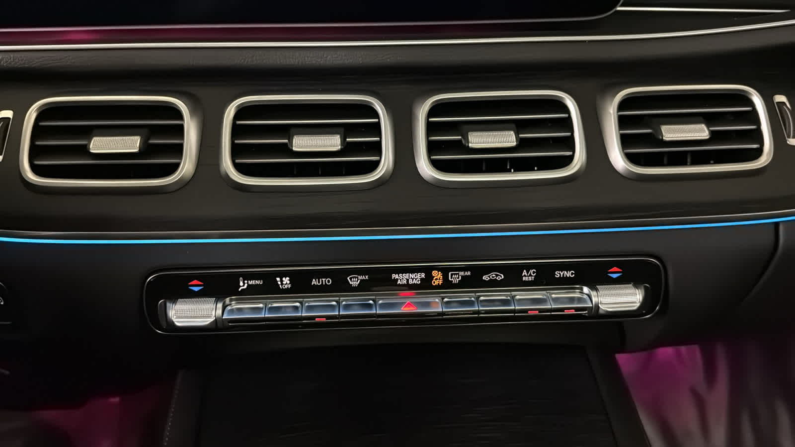 Thumbnail: 2026 Mercedes-Benz GLE - 22