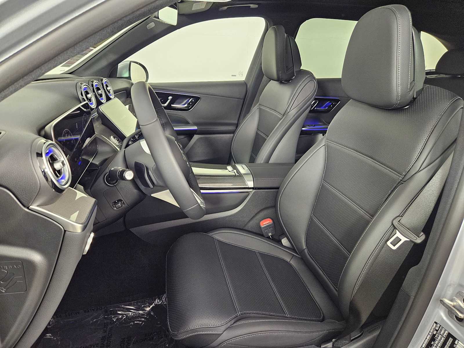 2025 Mercedes-Benz GLC 300 16