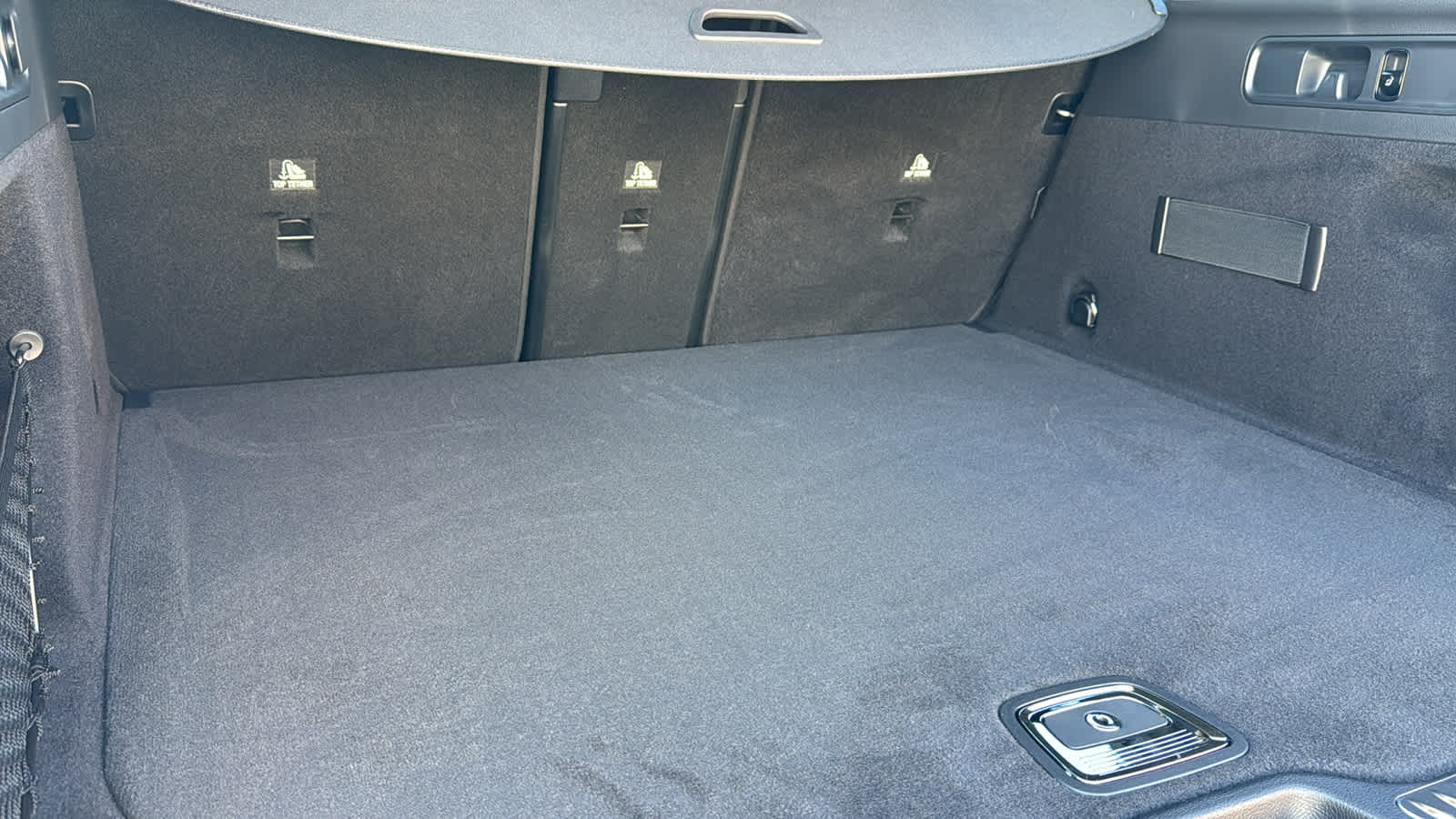 Thumbnail: 2026 Mercedes-Benz GLC - 32