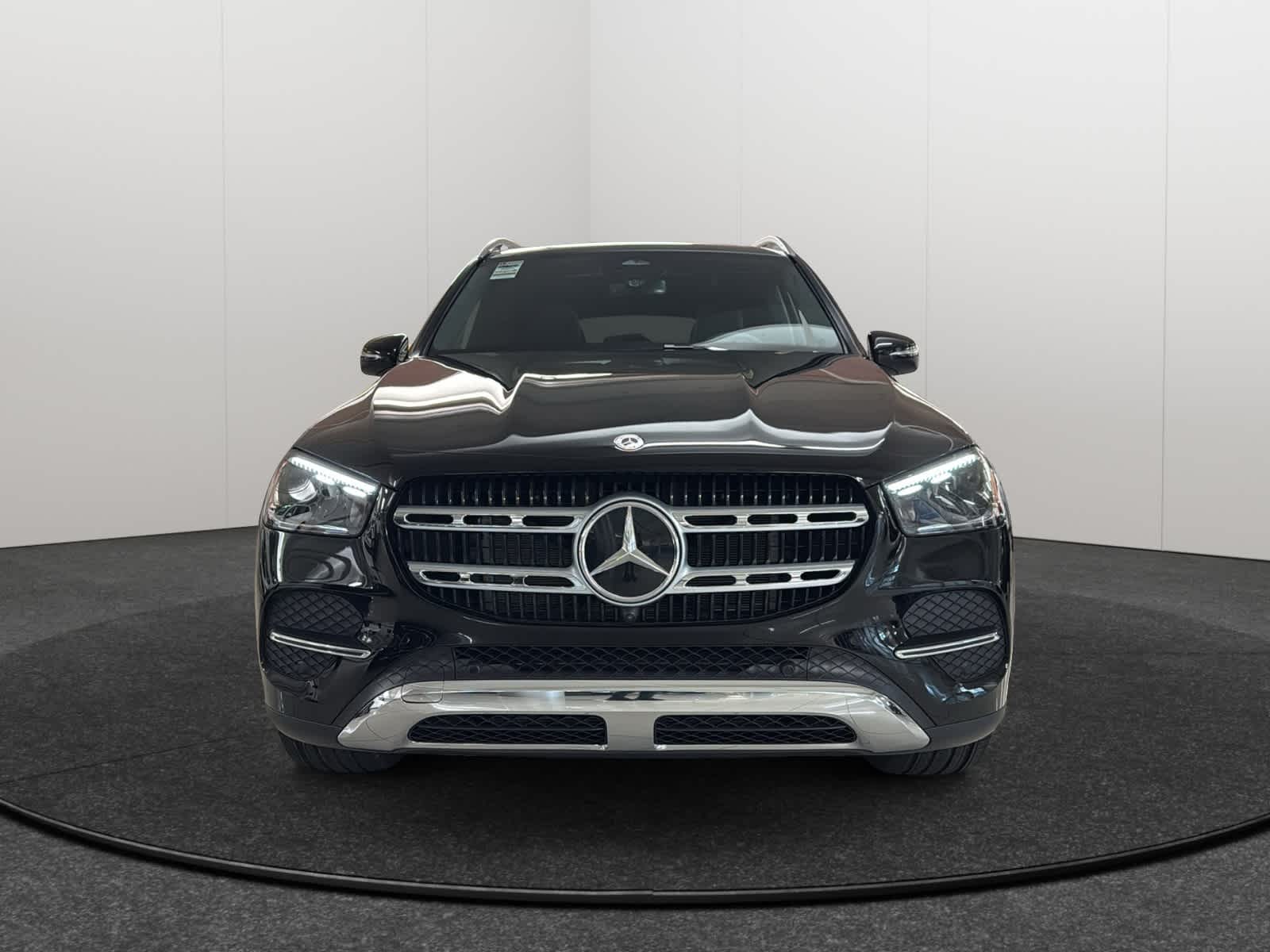 Thumbnail: 2026 Mercedes-Benz GLE - 2