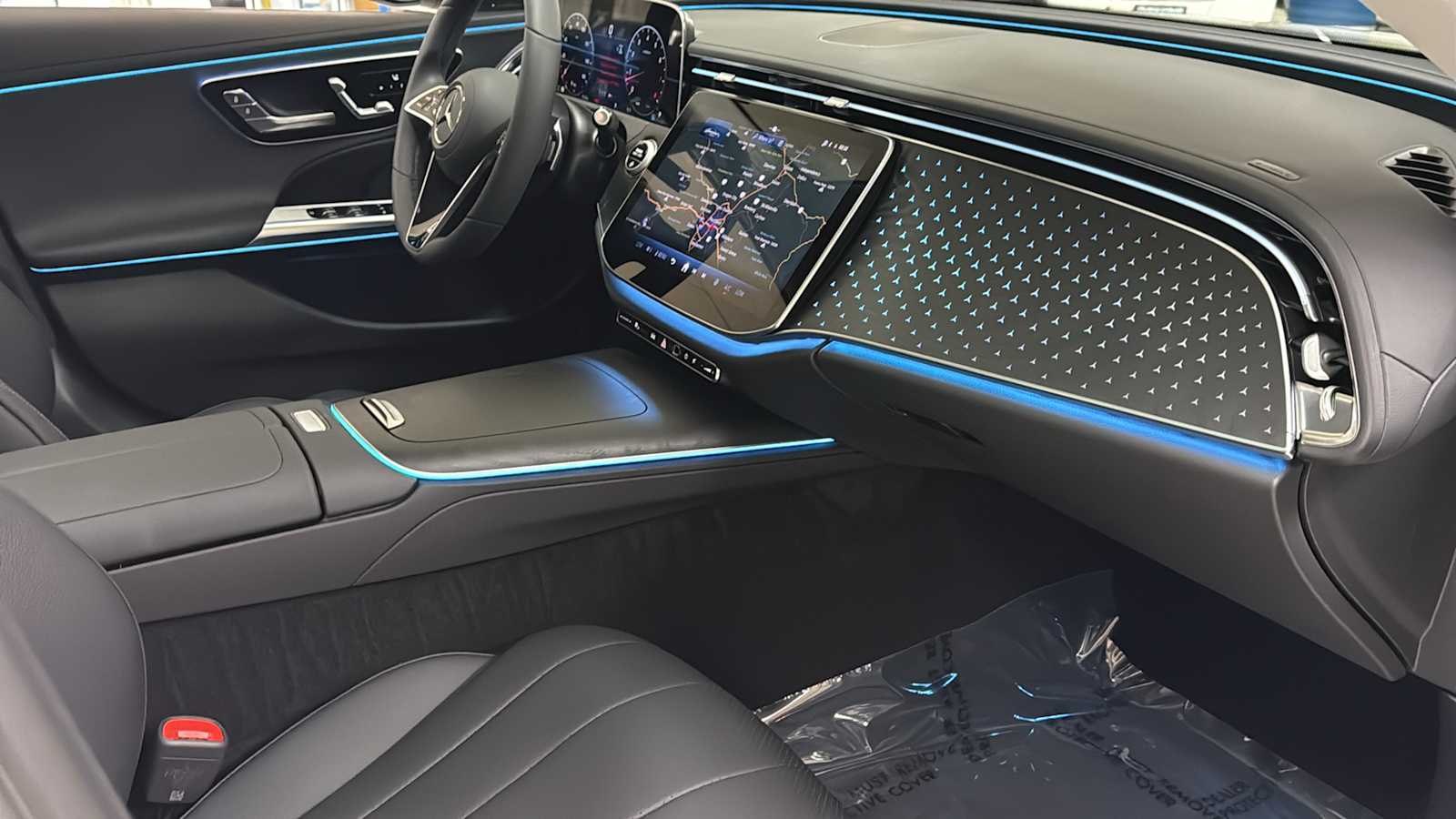 Thumbnail: 2026 Mercedes-Benz E-Class - 35