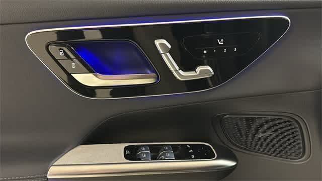 Thumbnail: 2025 Mercedes-Benz GLC - 13