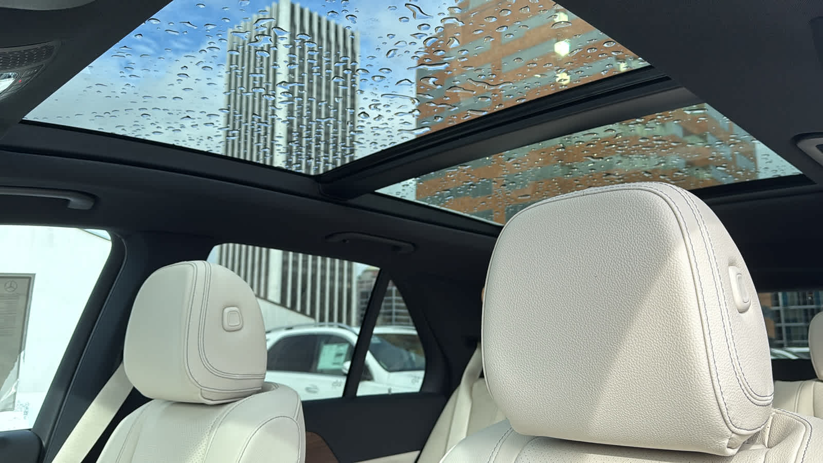 Thumbnail: 2026 Mercedes-Benz GLE - 25