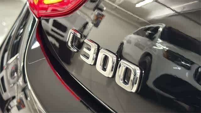 Thumbnail: 2017 Mercedes-Benz C-Class - 9