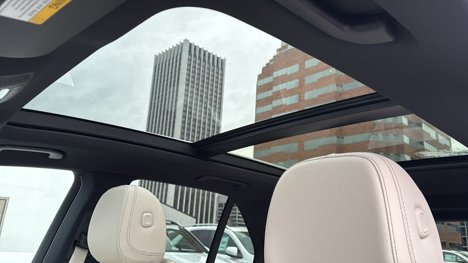 Thumbnail: 2026 Mercedes-Benz GLE - 25