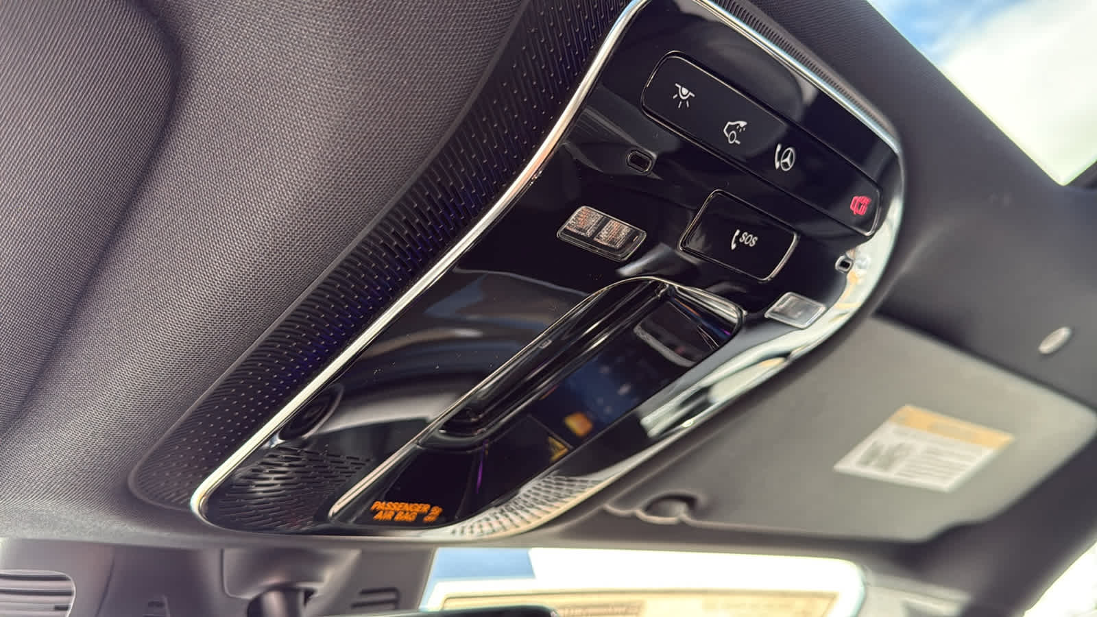 Thumbnail: 2026 Mercedes-Benz GLC - 25