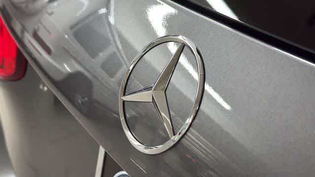 Thumbnail: 2026 Mercedes-Benz GLB - 8