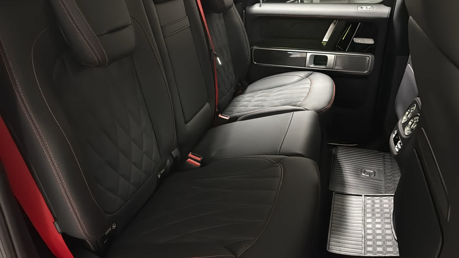 Thumbnail: 2026 Mercedes-Benz G-Class - 36