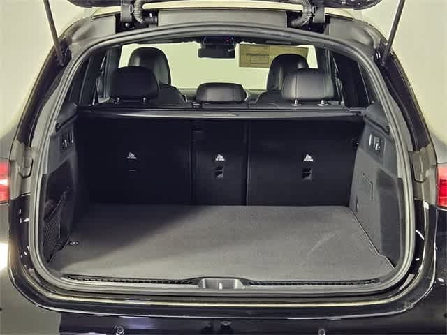 Thumbnail: 2025 Mercedes-Benz GLC - 32