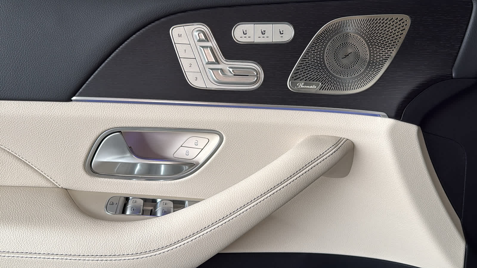 Thumbnail: 2026 Mercedes-Benz GLE - 18