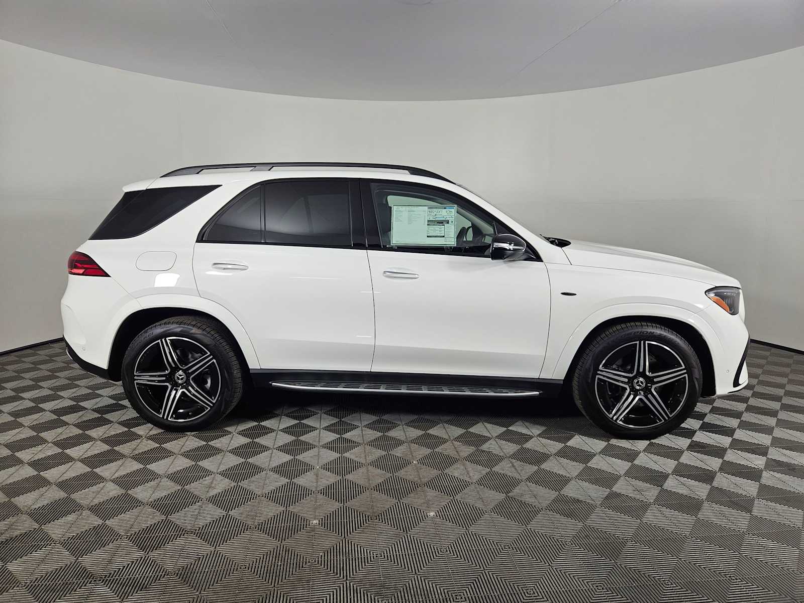 2025 Mercedes-Benz GLE 450 6