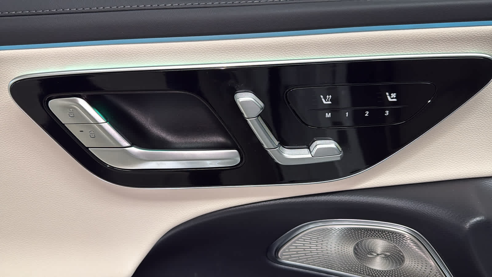 Thumbnail: 2026 Mercedes-Benz E-Class - 17