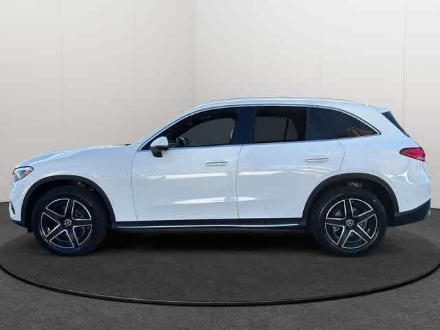 Thumbnail: 2026 Mercedes-Benz GLC - 3