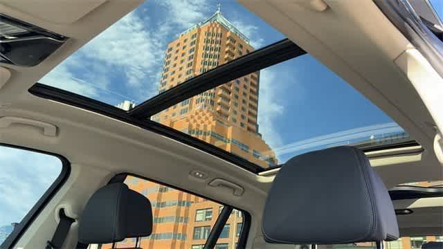 Thumbnail: 2020 BMW X7 - 25