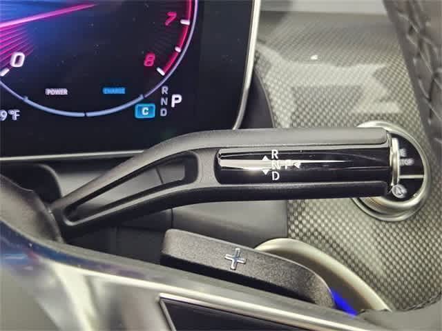 Thumbnail: 2025 Mercedes-Benz GLC - 28