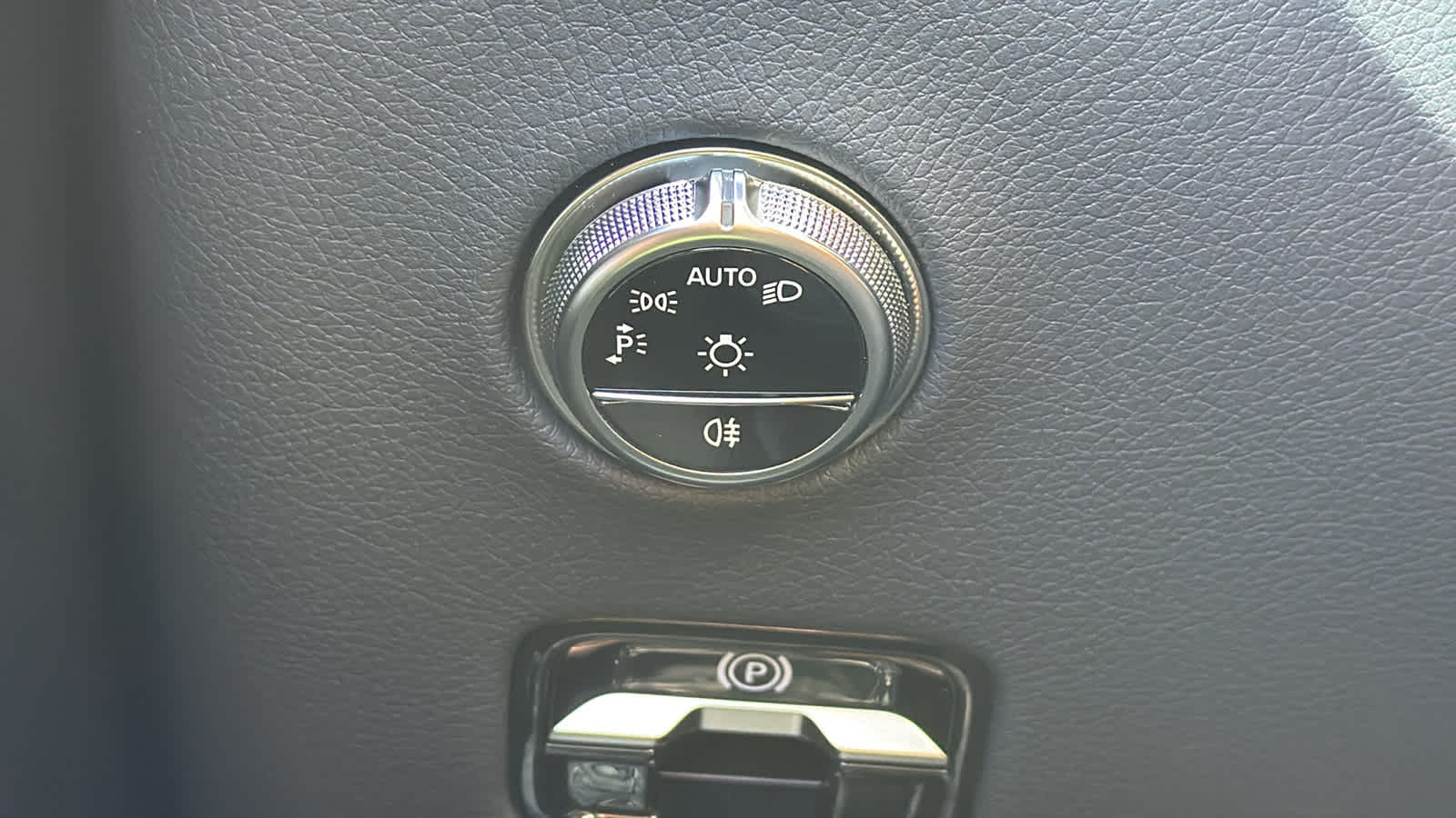 Thumbnail: 2026 Mercedes-Benz GLC - 19