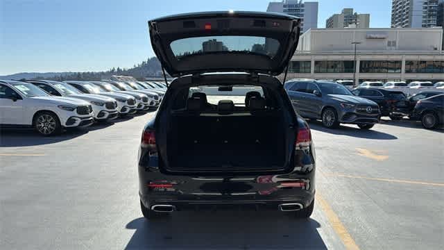 Thumbnail: 2022 Mercedes-Benz GLC - 8