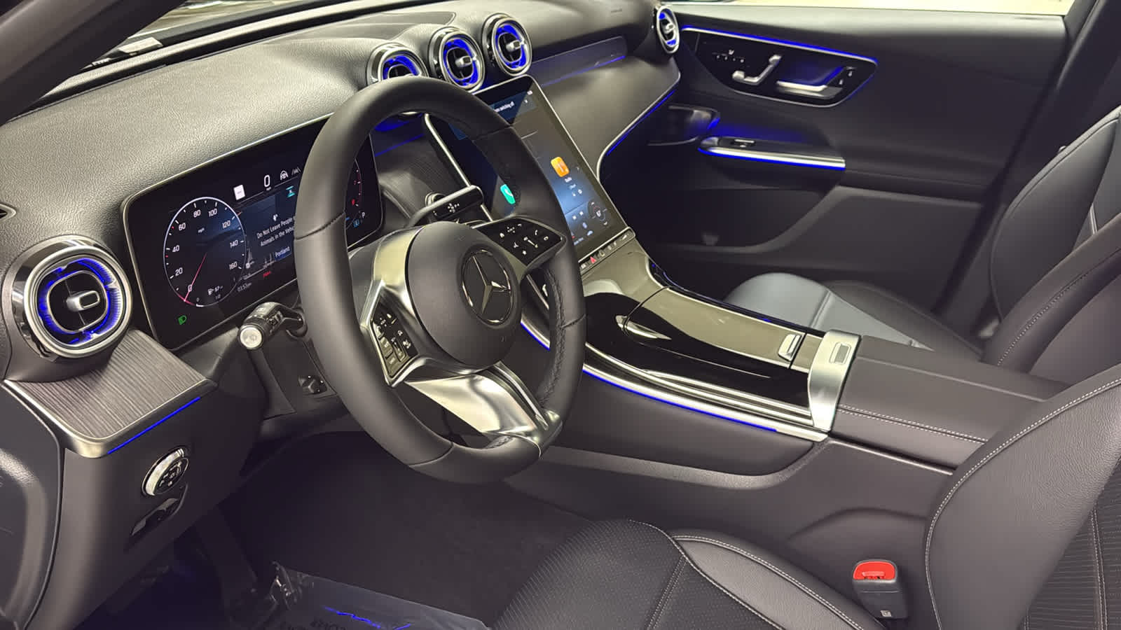 Thumbnail: 2026 Mercedes-Benz GLC - 29