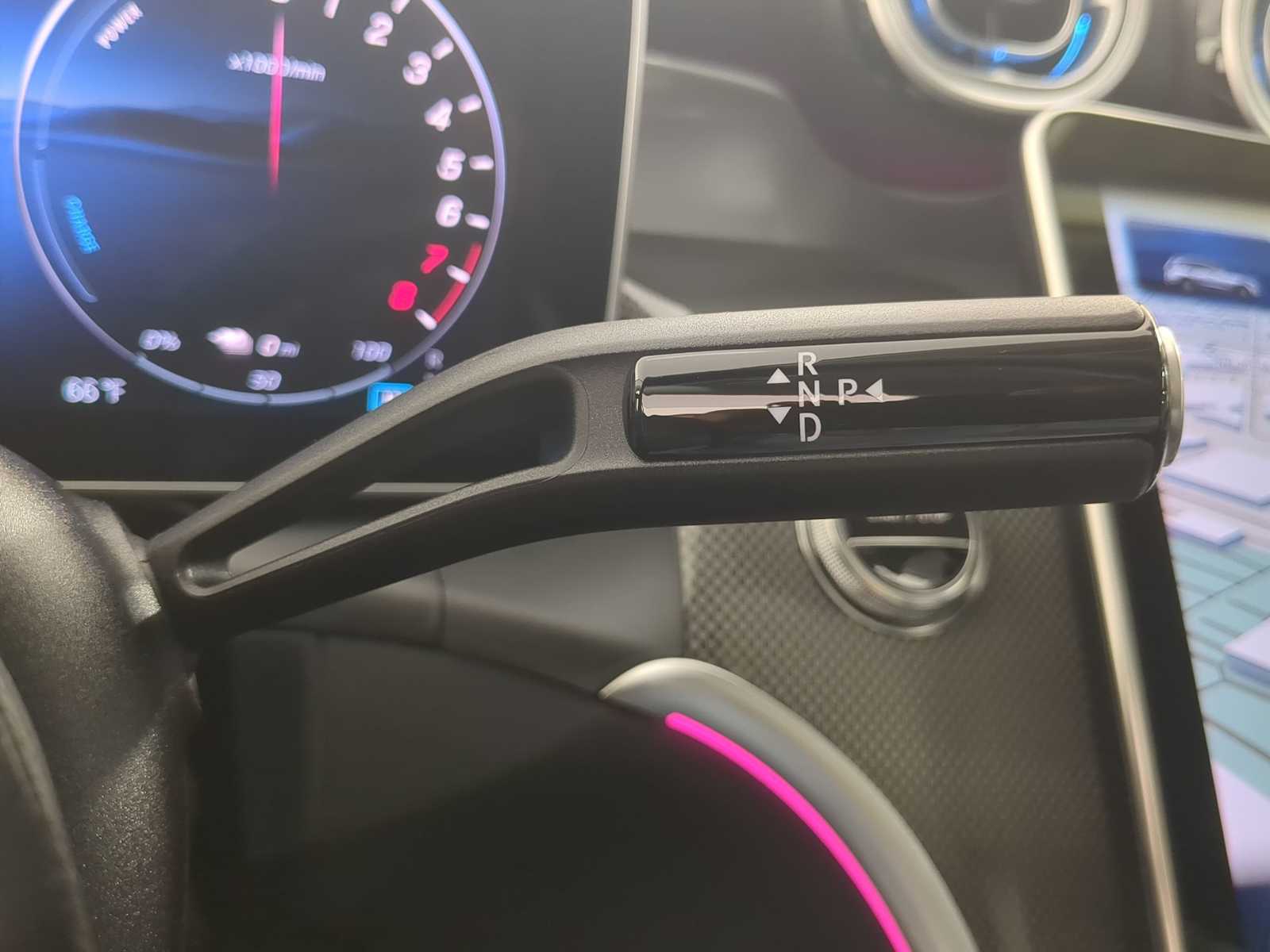 Thumbnail: 2026 Mercedes-Benz GLC - 34