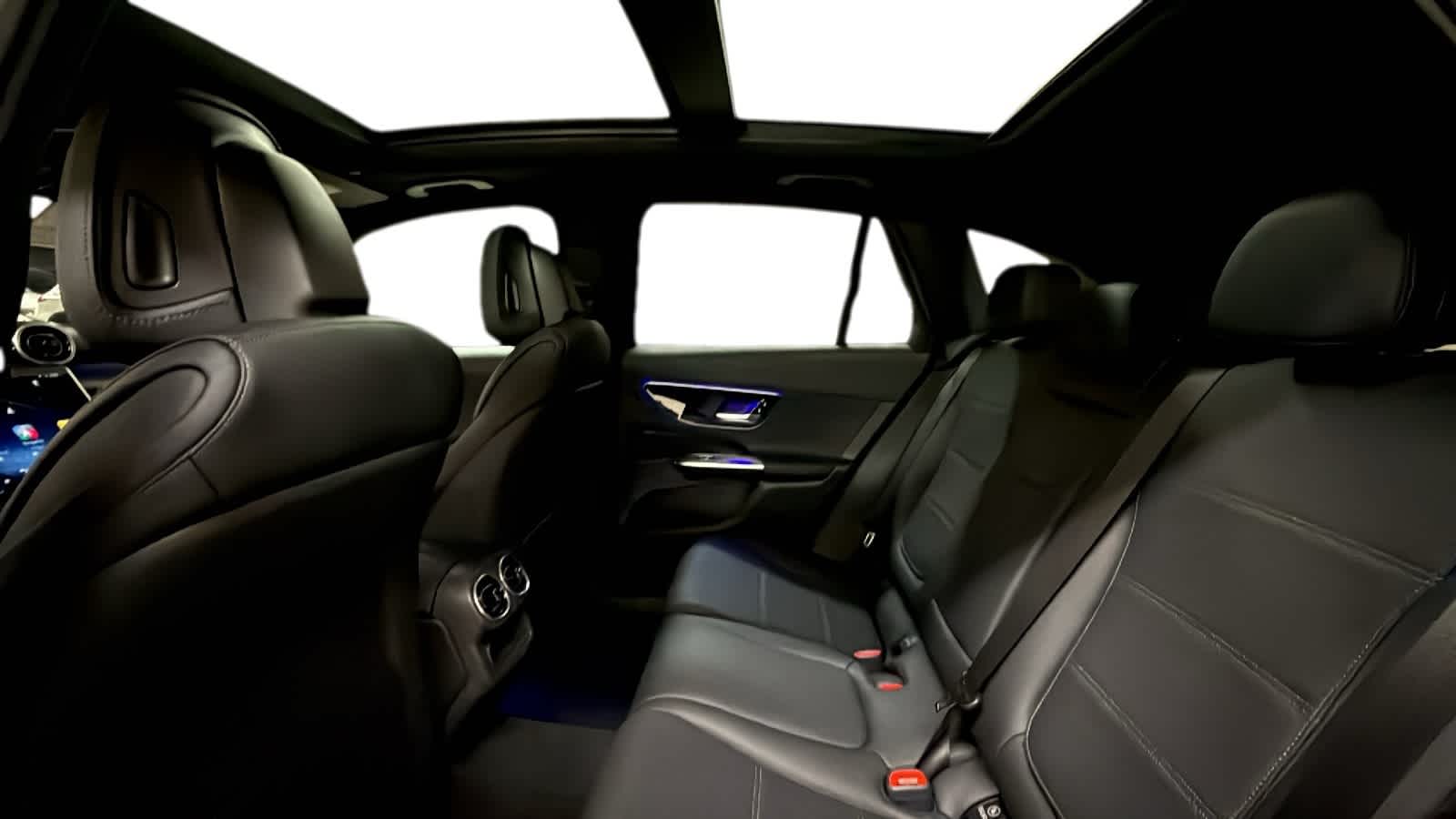 Thumbnail: 2026 Mercedes-Benz GLC - 6