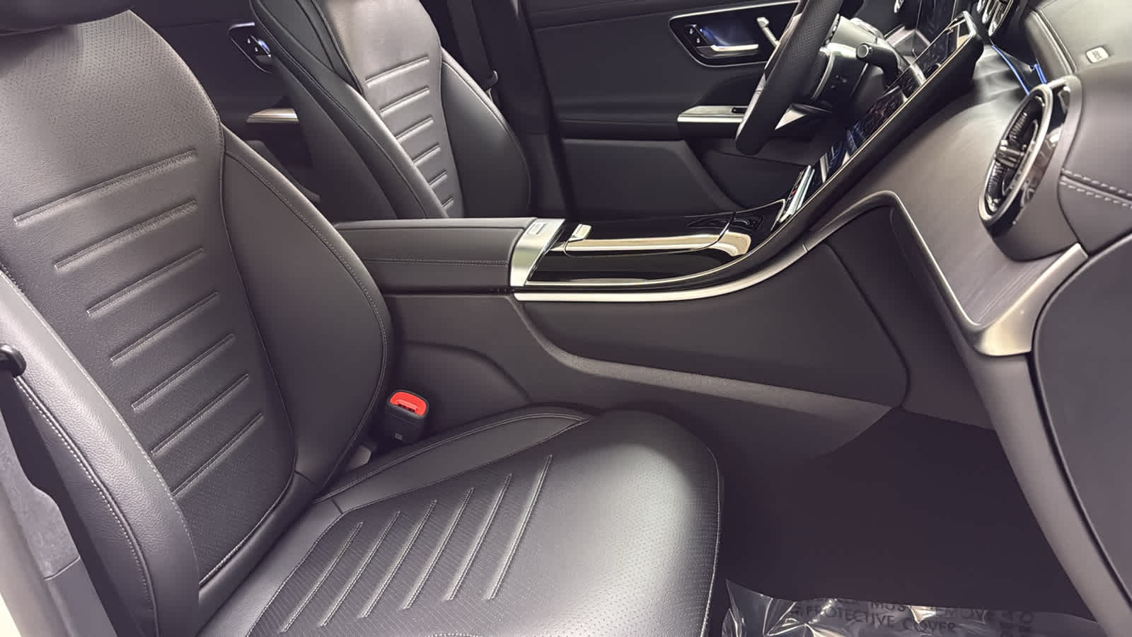 Thumbnail: 2026 Mercedes-Benz GLC - 36